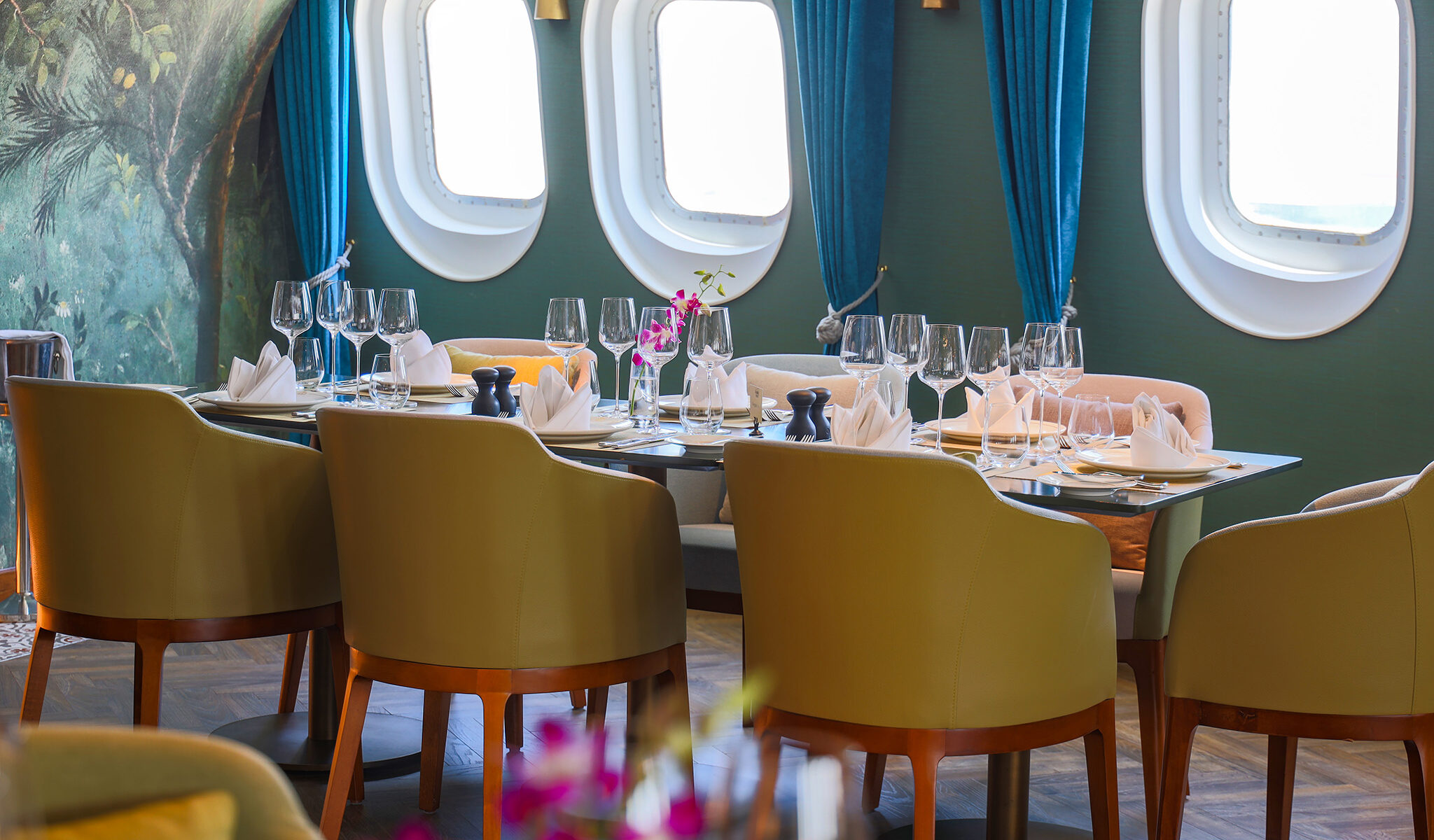 Queens Grill - QE2